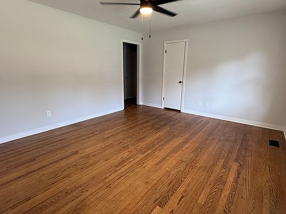 3rd image of 1911 Bluebird Ave NW