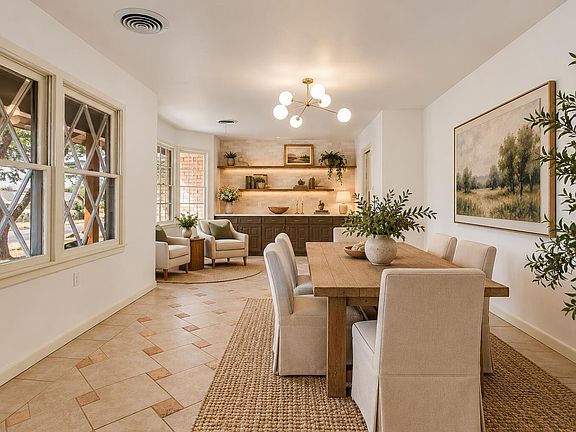 4th image of 2114 Sul Ross St