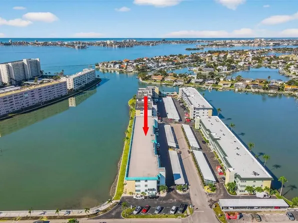 5940 30th Ave S APT 203, Gulfport, FL 33707