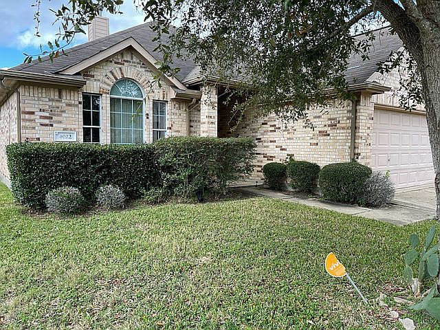 1st image of 4022 Hawthorn Glen Ct