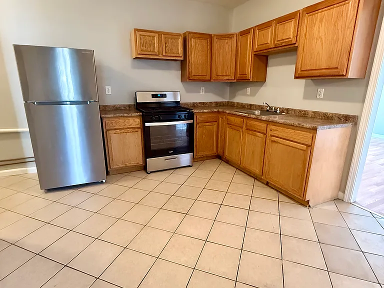 38 Manhan St #2 — Photo 1