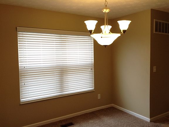 3rd image of 937 Delhi Dr