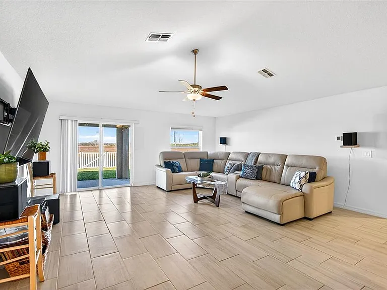 15217 Zircon Red Dr — Photo 32
