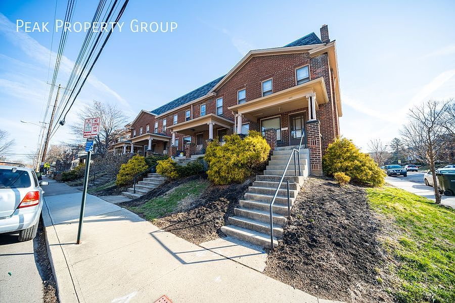 1st image of 832 Dennison Ave