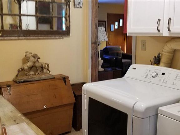 4th image of 3 Big Horn Dr