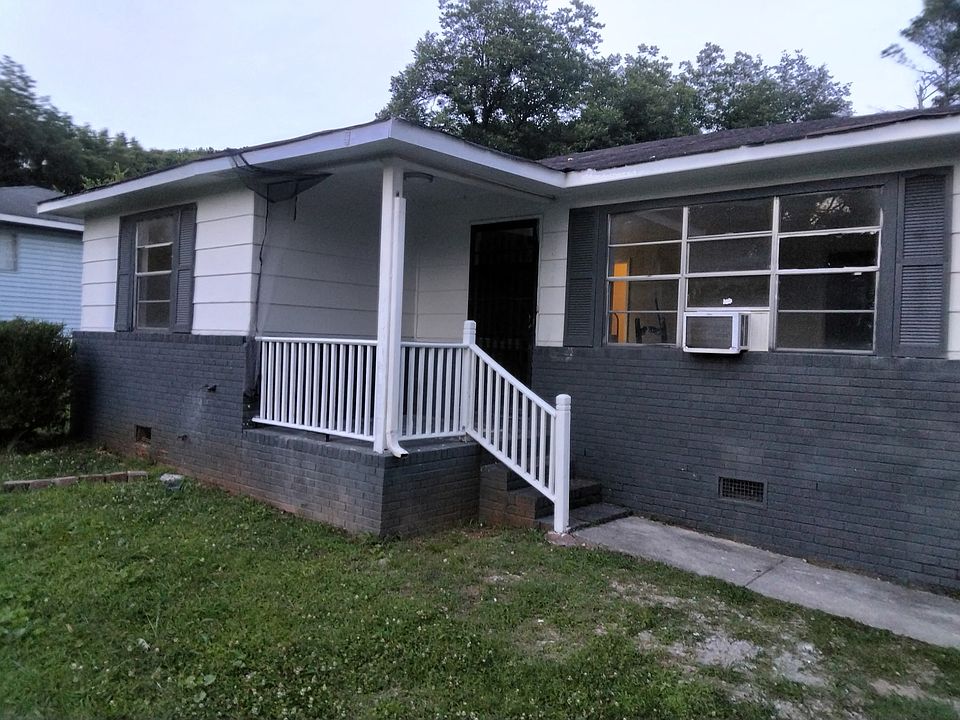 1st image of 3824 Melody Rd NE