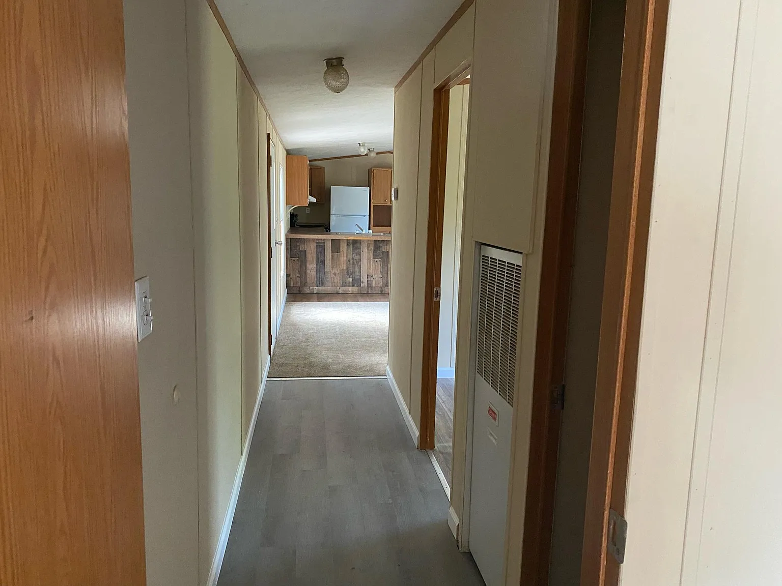 3 bed, 1280 sqft, $900 — Photo 3
