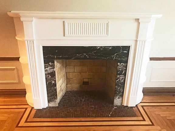 3rd image of 7520 York Dr APT 1NE