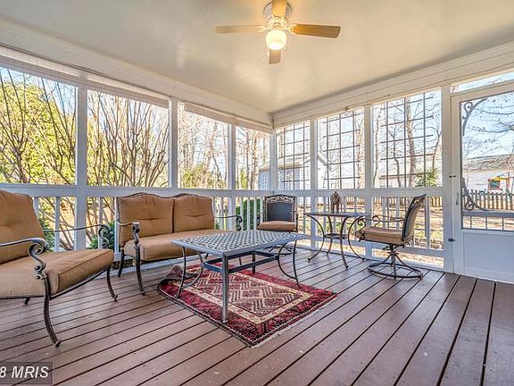 screened in porch