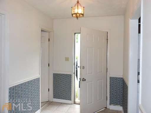 2nd image of 275 Williamsburg Way