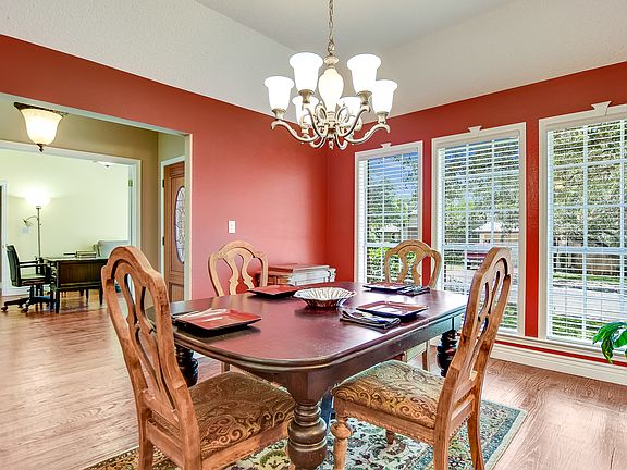 3rd image of 2631 Inwood Briar