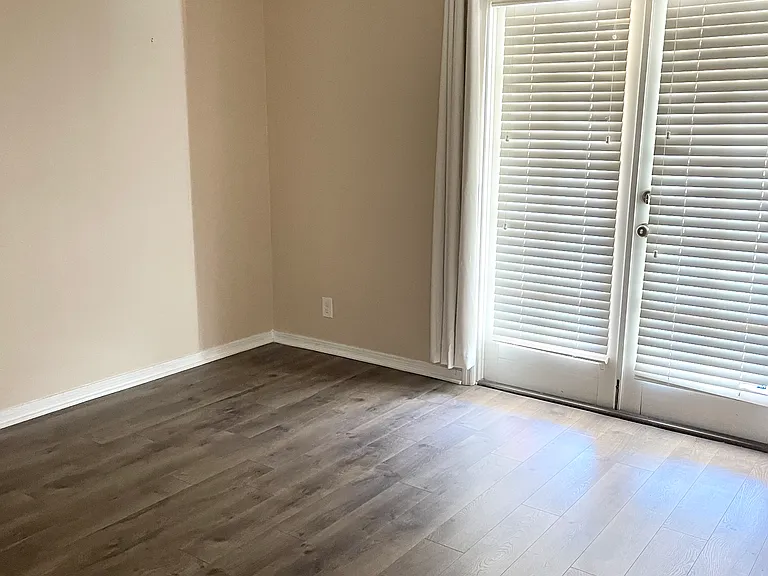 633 W Southern Ave #1112 — Photo 15