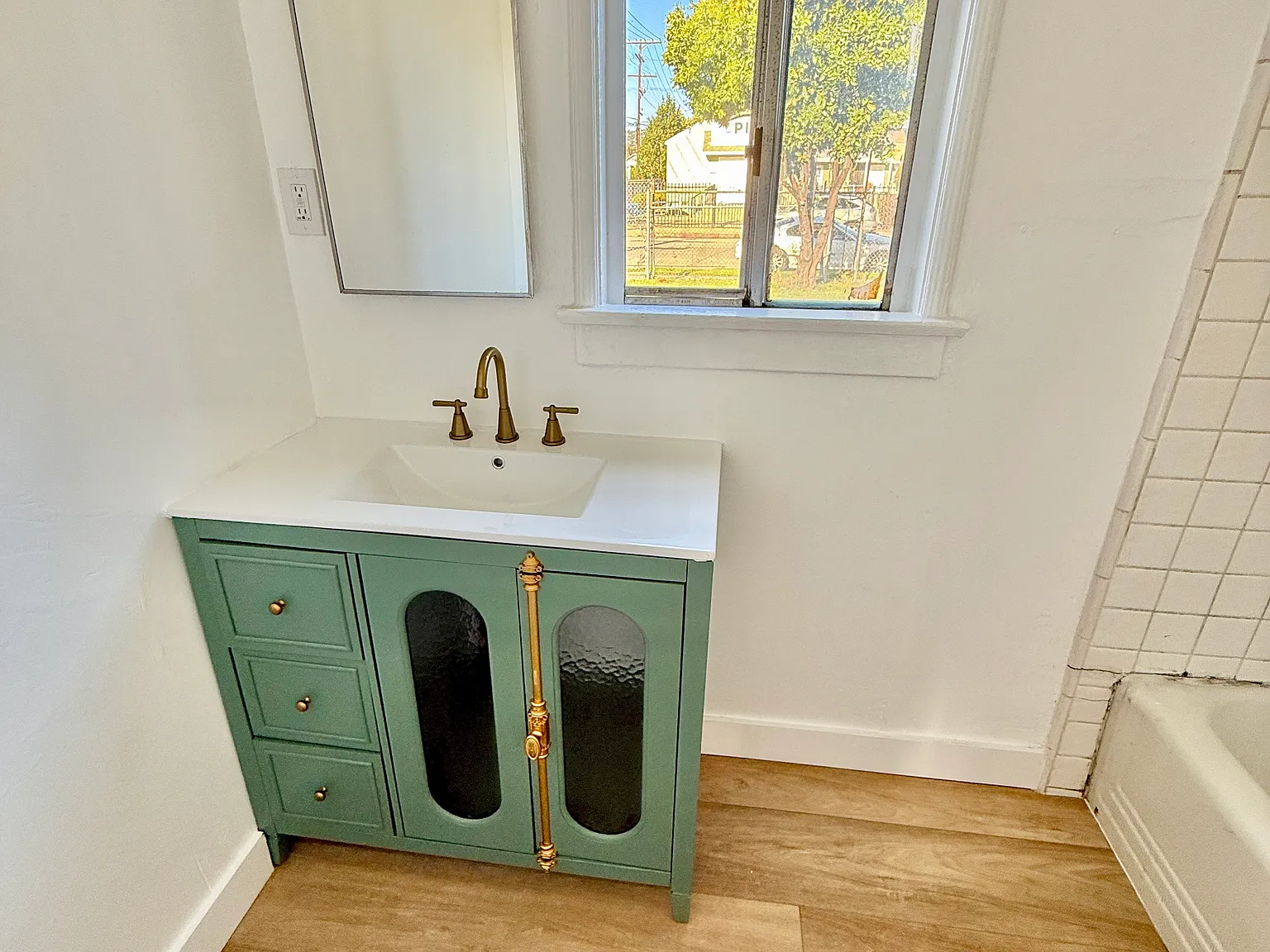 266 W Sepulveda St — Photo 2