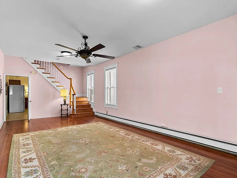 820 S Conkling St — Photo 2