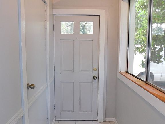 2nd image of 220 SE 8th St #1