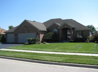 6053 Sweet Grass Dr, Roscoe, IL 61073