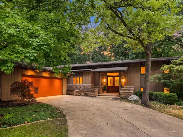 220 Pawnee Dr, West Lafayette, IN 47906