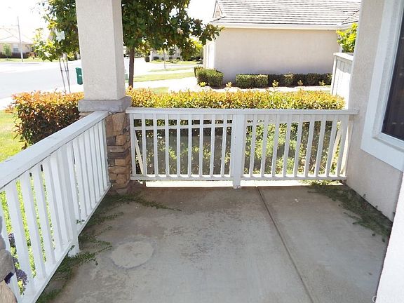 3rd image of 29234 Winding Brook Dr