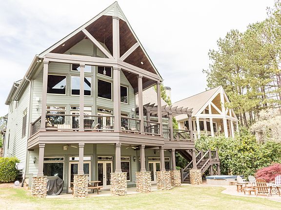 4th image of 30 Woodland Way