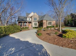 120 Saint Andrews Dr, High Point, NC 27265