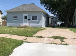 511 E 6th St, Hays, KS 67601
