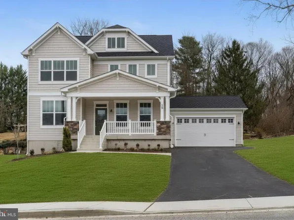 26 Walnut St, Middletown, MD 21769