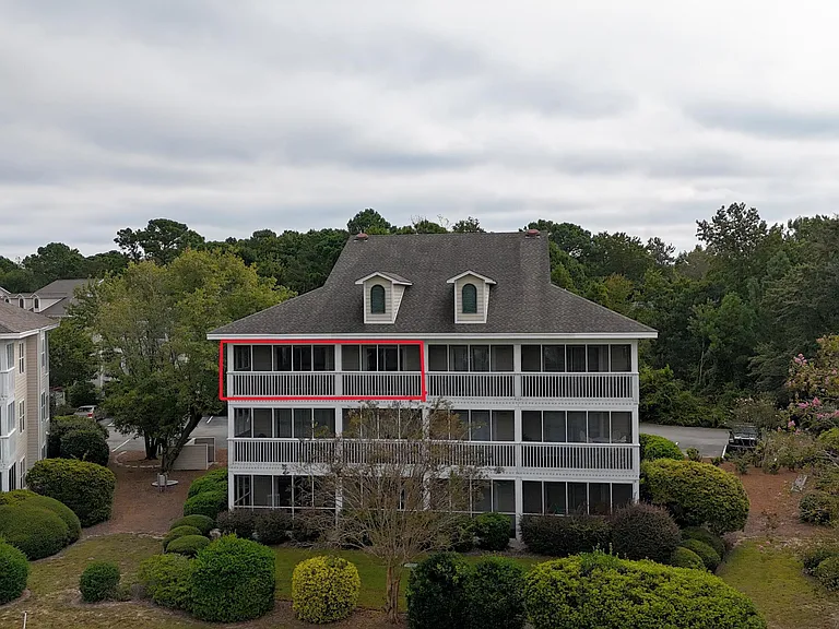 3350 Club Villas Dr #806 — Photo 1