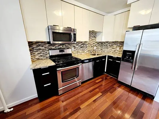 Rented by Brooklyn Property Group LLC | media 22