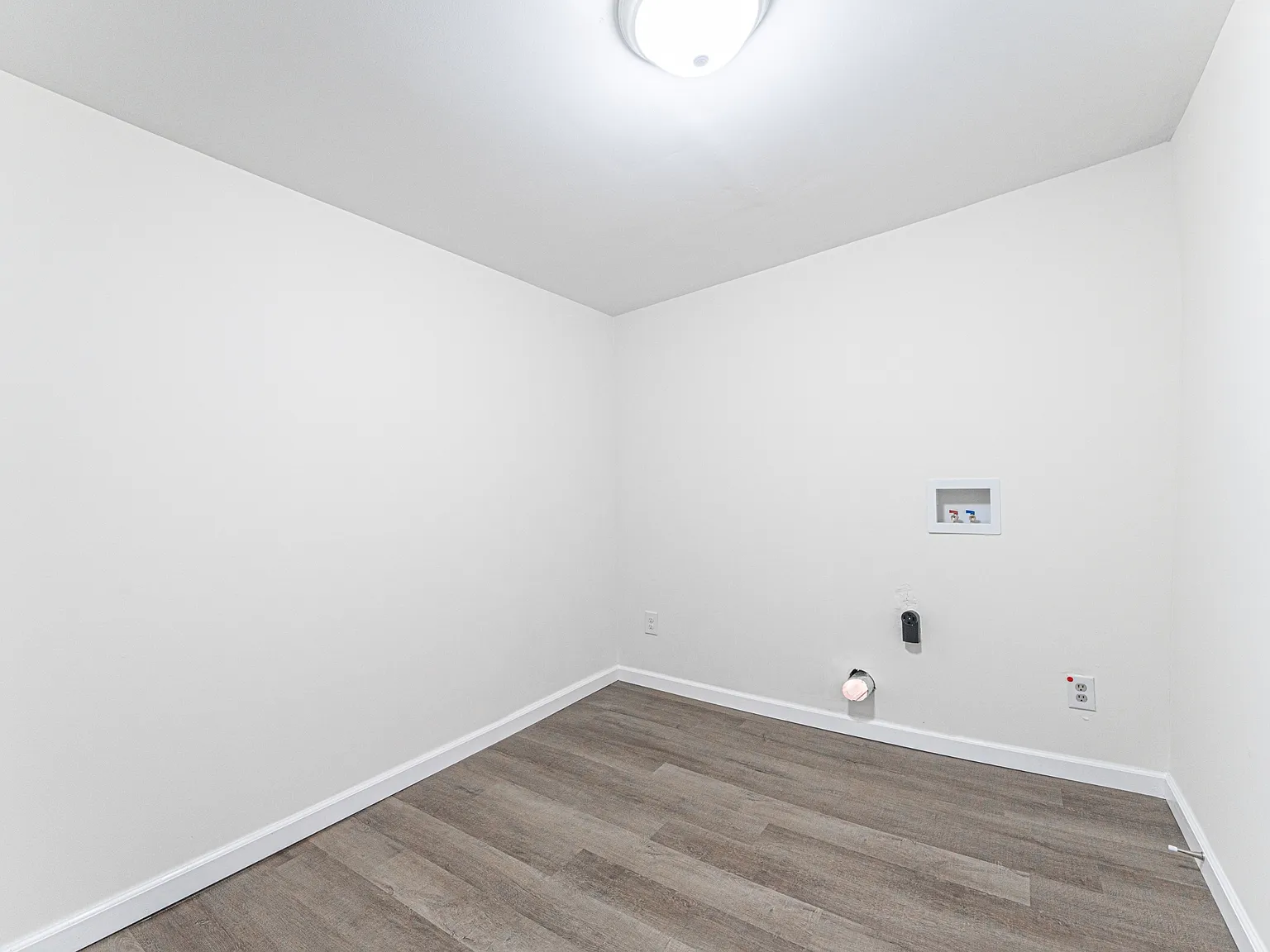 803 South 4th Street - 1 — Photo 3