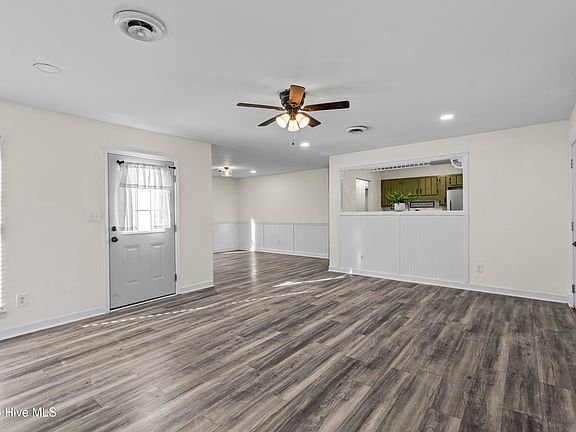 3rd image of 329 Lakewood Drive