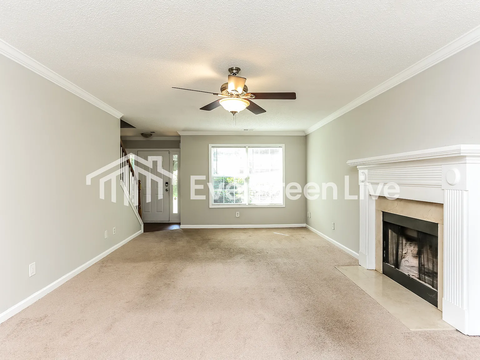 4 bed, 2.5 bath, 1969 sqft, $2,095 — Photo 2