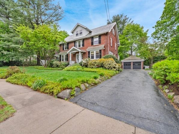 217 Plymouth Rd, Newton, MA 02461