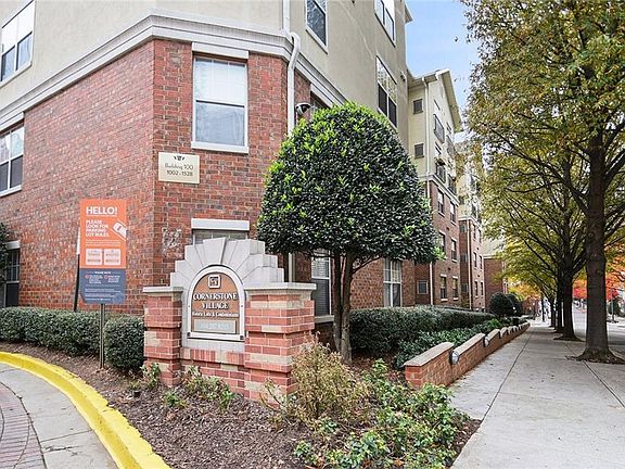 2nd image of 800 Peachtree St NE APT 2101