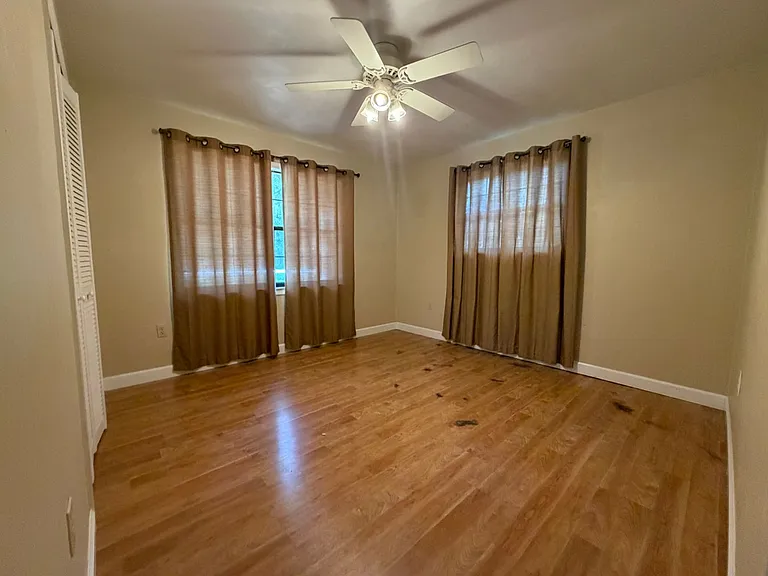 2815 SW 101st Ter — Photo 16
