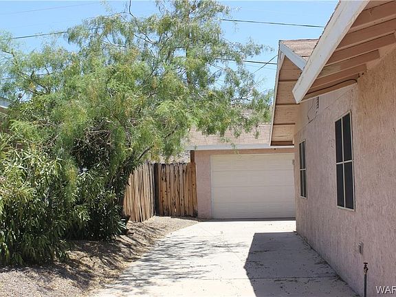 2nd image of 2296 Merrill Ave