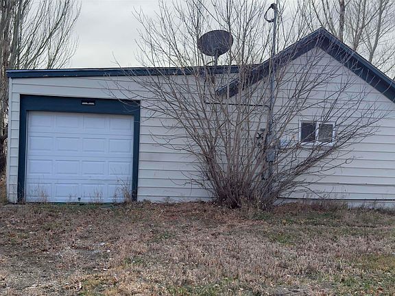 3rd image of 503 E Maple St