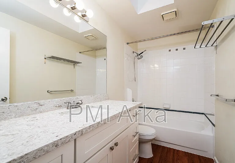 2451 238th Pl NE — Photo 13