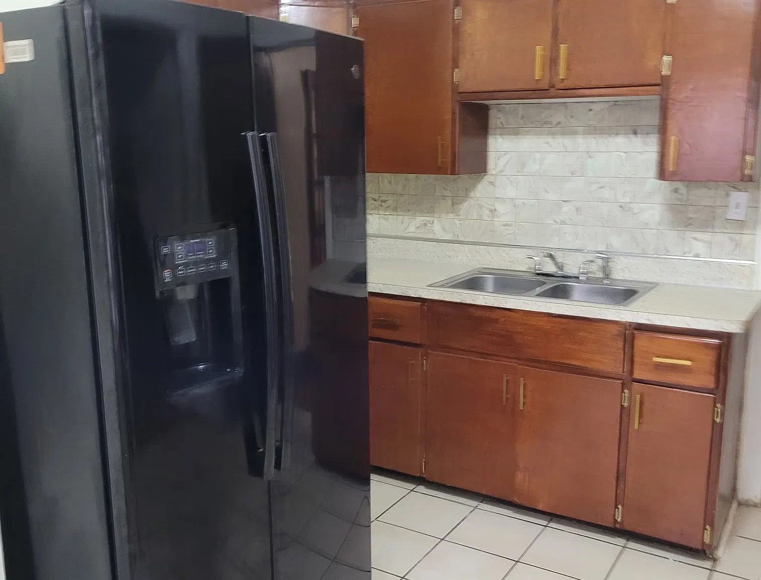 4 bed, 1428 sqft, $1,400 — Photo 2