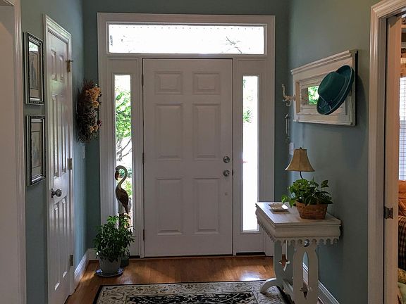 3rd image of 2714 Harbormaster Drive SE