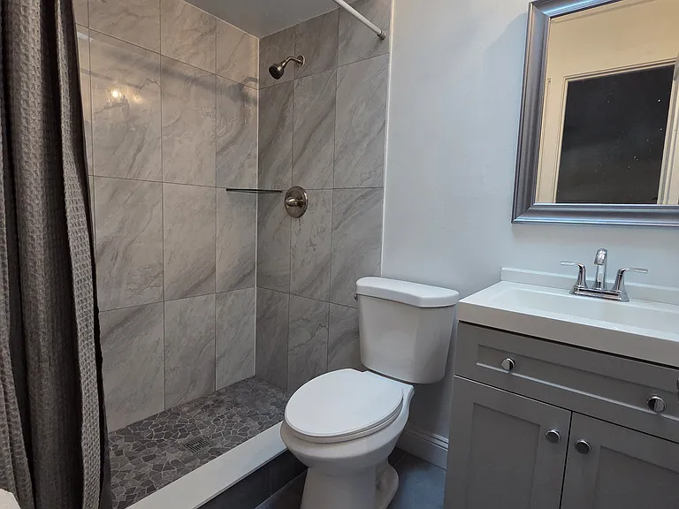 12337 Eastcove Dr — Photo 6