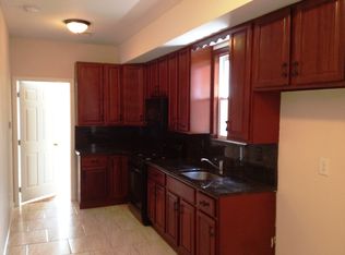 222 Van Horne St #1, Jersey City, NJ 07304