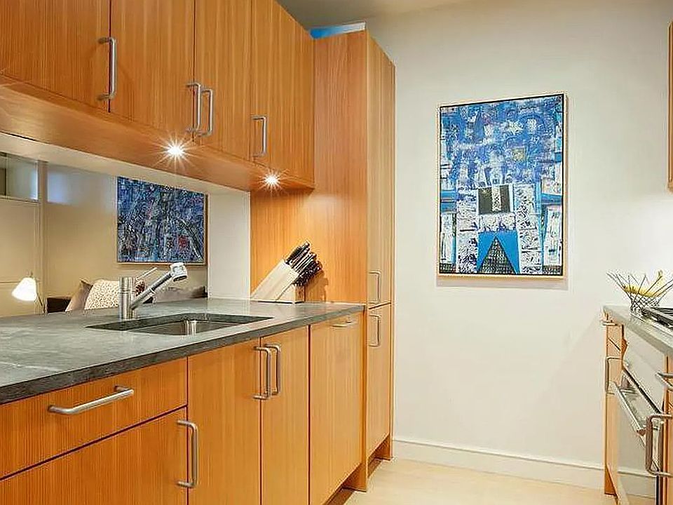 1st image of 450 E 83rd St APT 4F
