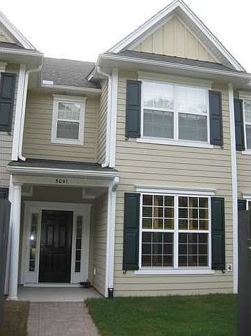 2nd image of 3041 Park Blvd