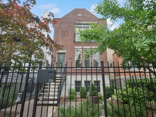 (undisclosed Address), Chicago, IL 60622