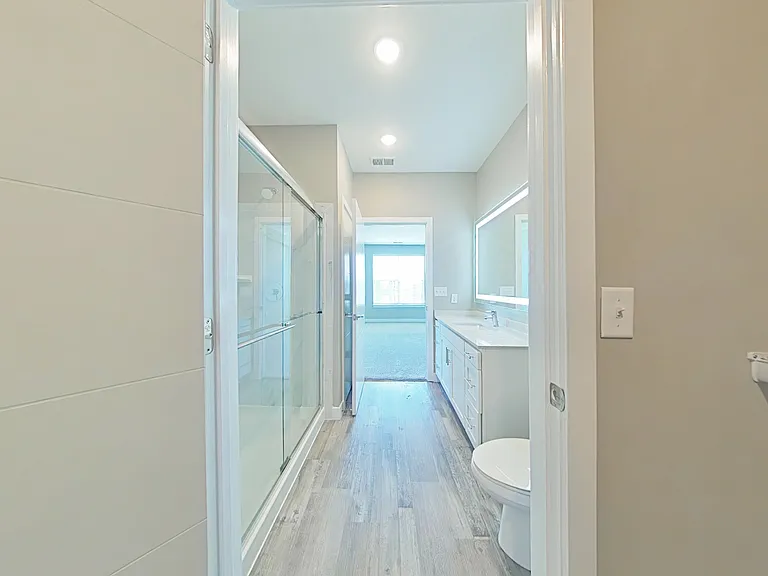 Allure Apartments — Photo 73