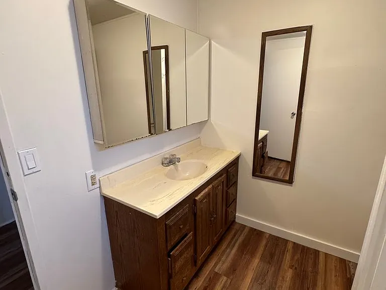 91 NE Darrell Ave — Photo 7