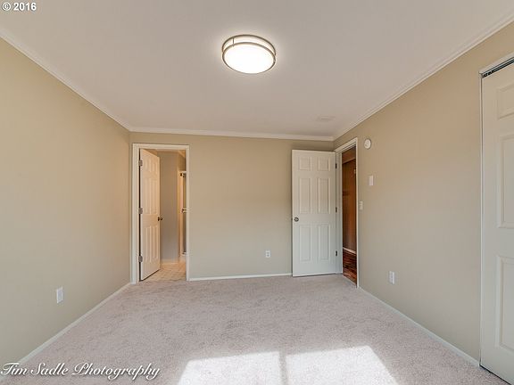 5th image of 15908 NE 74th St