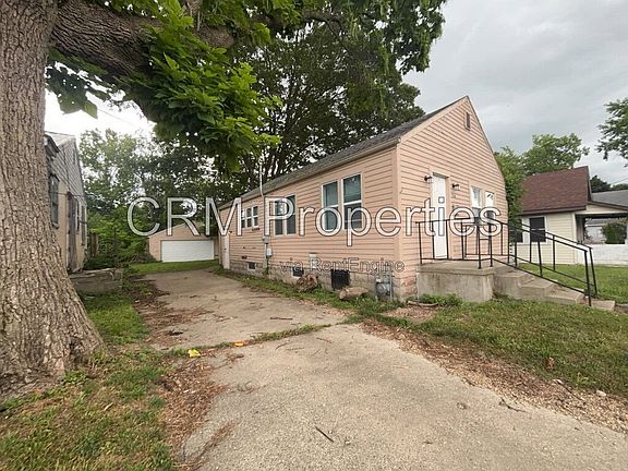 3rd image of 714 E Vaile Ave