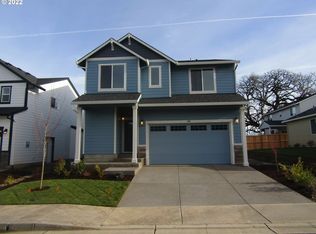 160 S 7th St, Carlton, OR 97111