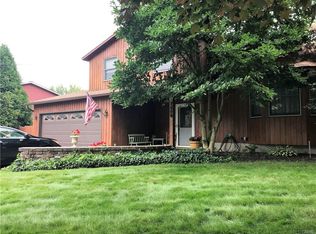 7646 Windsor Dr N, North Syracuse, NY 13212